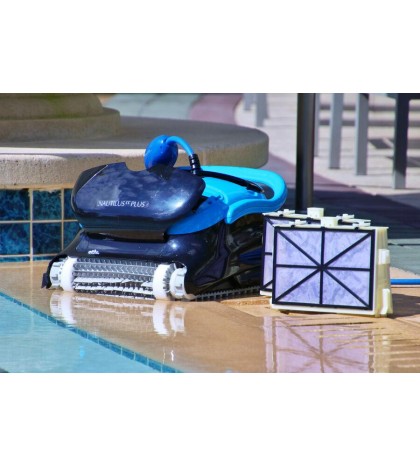 Dolphin Nautilus Plus CleverClean robotic pool cleaner 99996403-PC