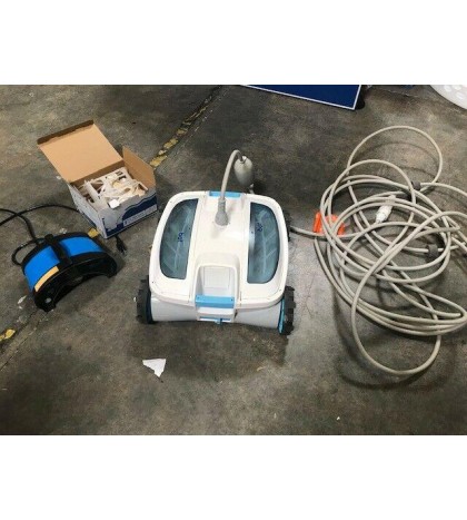 Aquabot Breeze XLS In-Ground Auto Robotic Swimming Pool Vacuum Cleaner ABREEZ4