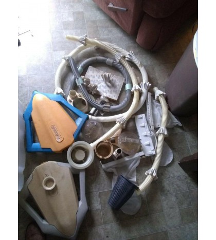 Polaris pool vacuum and light kit