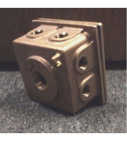 CRYSTAL FOUNTAINS UNDERWATER JUNCTION BOX (CRYSTAL FOUNTAINS - EBJ-208)