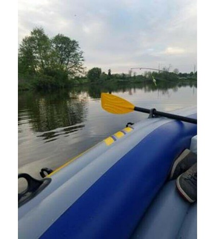 Intex Inflatable Explorer Pro 400 Four-Person Boat with Oars and Pump (58360WL)