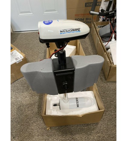 Watersnake T24-SW Trolling Motor with Large Hobie Cassette Plug