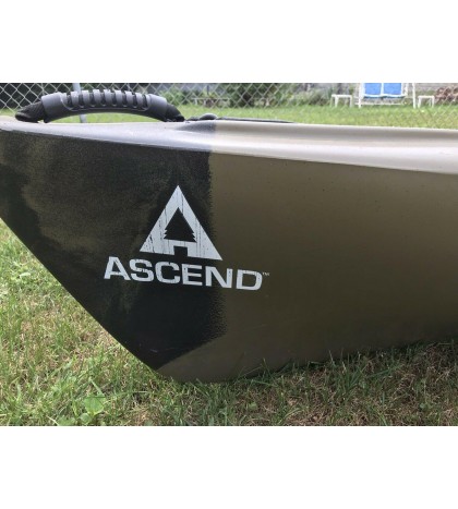 Camo Asend Fishing Kayak 10 Foot Used No Leaks