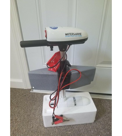 Watersnake T24-SW Trolling Motor with Hobie Universal Cassette Plug