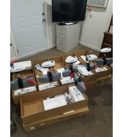 Watersnake T24-SW Trolling Motor with Hobie Universal Cassette Plug