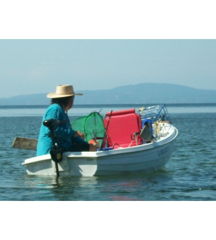 UNSINKABLE TENDER/ROWBOAT.    HUNTER COMPOSITE TECHNOLOGIES 3 PERSON  ROWBOAT