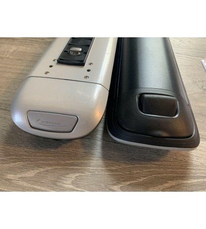 Yakima Whispbar WB400 T-Slot J-Cradel - Top Of The Line - Super Stealth