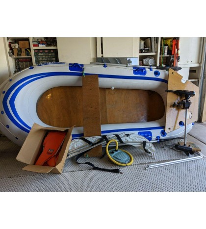 Sea Eagle Inflatable boat - SE-9 Holds 2-3 adults - up to 1200lbs.