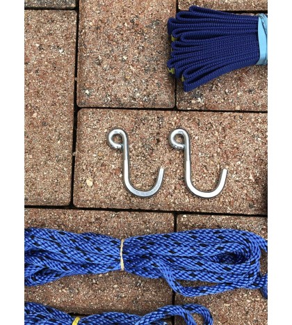 Thule Hull-A-Port model 834 J cradle vertical kayak carrier roof rack w/ straps