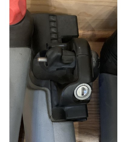 Yakima Bowdown Kayak J Cradle Roof Rack W/ Straps, 2 Locks, 2 Keys-Ships FAST!