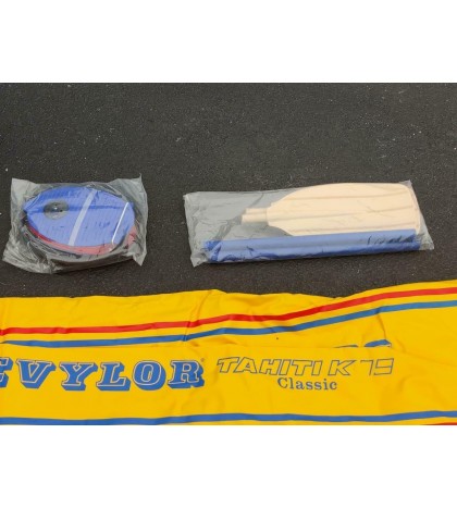 MALBORO SEVYLOR INFLATABLE 2 PERSON KAYAK TAHITI K-79 BOAT CLASSIC w/ PADDLES