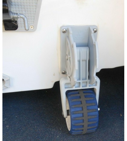 PRICE REDUCED W MARINE PRISTINE 11' PONTOON & CASE LOCAL PICKUP ONLY, $2,000 NEW