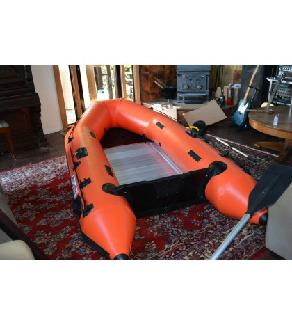 Inflatable Boat- super high quality  NEW IN BOX  3 -4 person fit easy